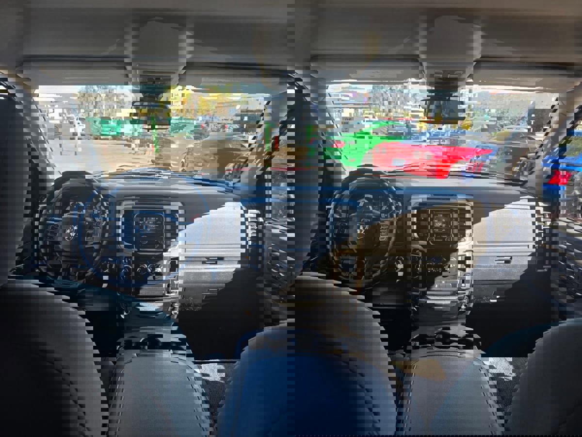 Used 2015 RAM 1500 Big Horn image 23