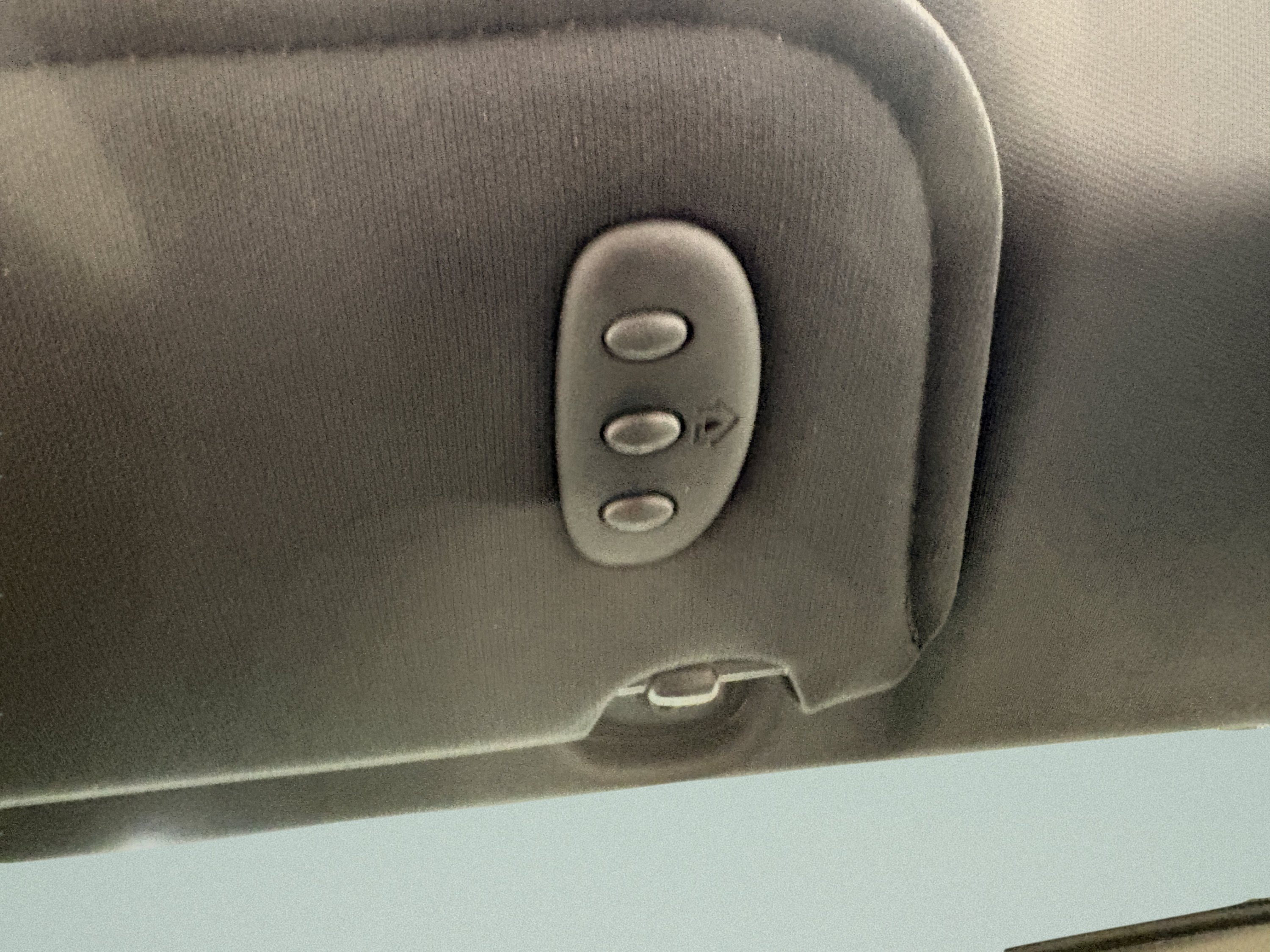 Used 2011 Chrysler 200 Limited FWD image 30