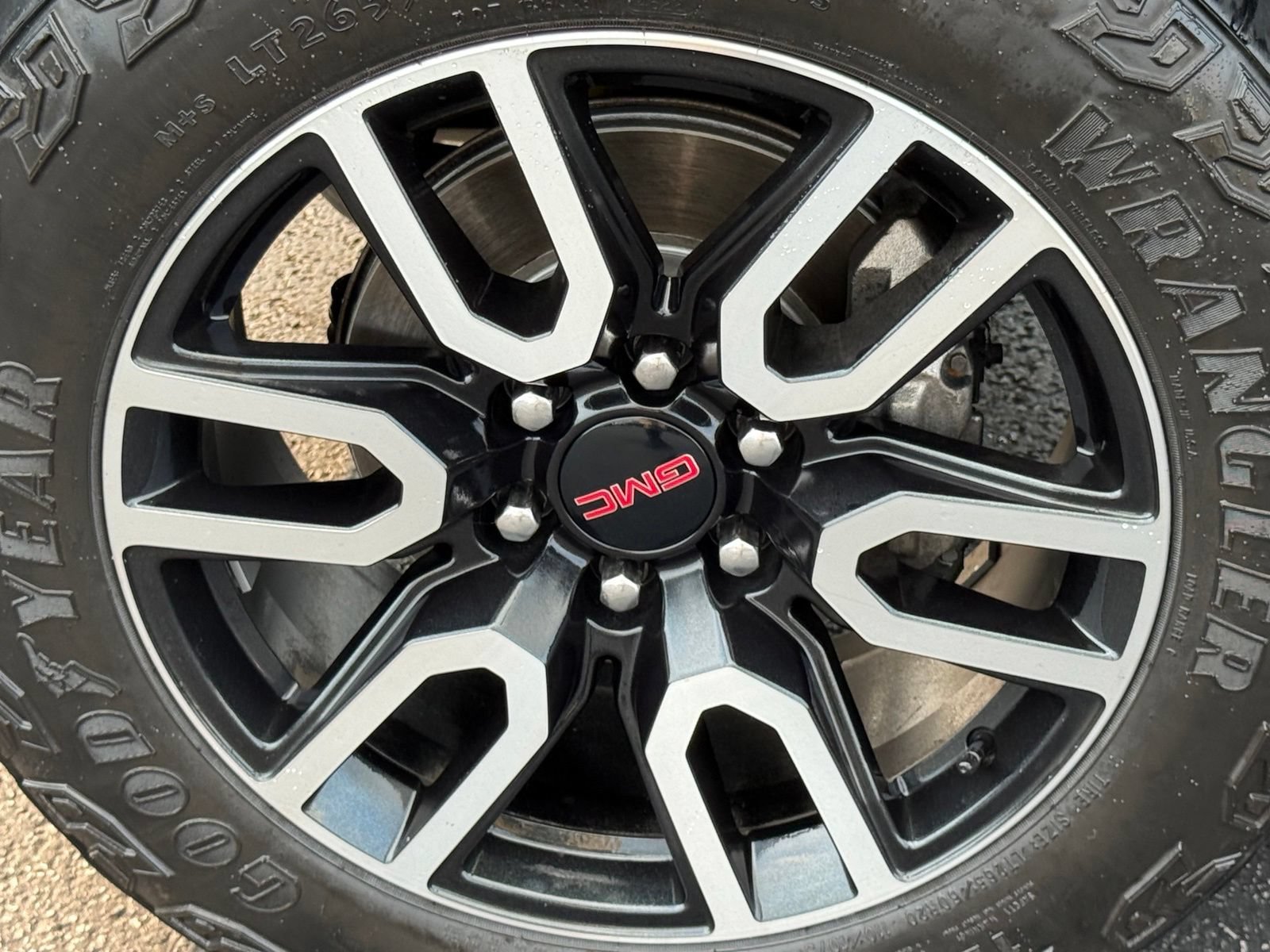 Used 2023 GMC Sierra 1500 AT4 AWD/4WD image 11