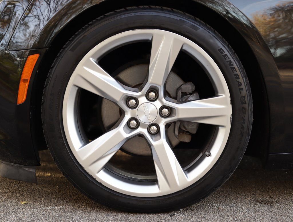 Used 2017 Chevrolet Camaro LT w/ RS Package image 37