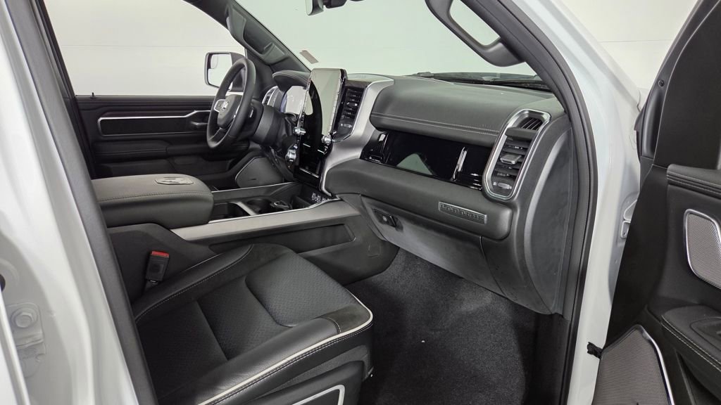 New 2026 RAM 1500 Laramie w/ Night Edition AWD/4WD image 33