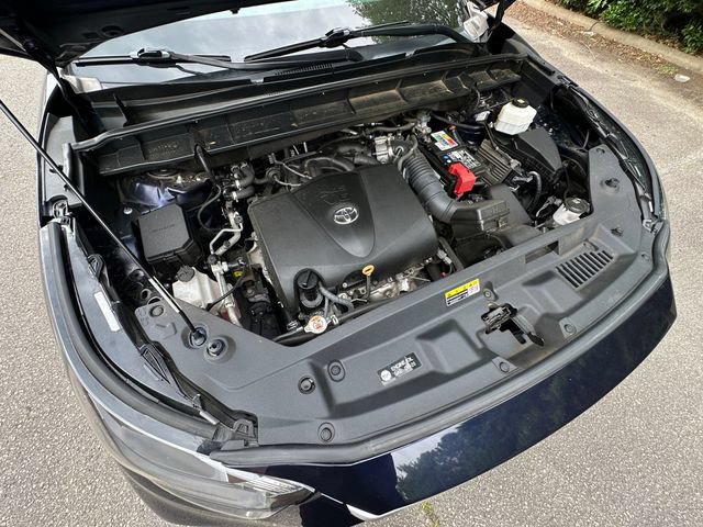 Used 2020 Toyota Highlander XLE FWD image 33