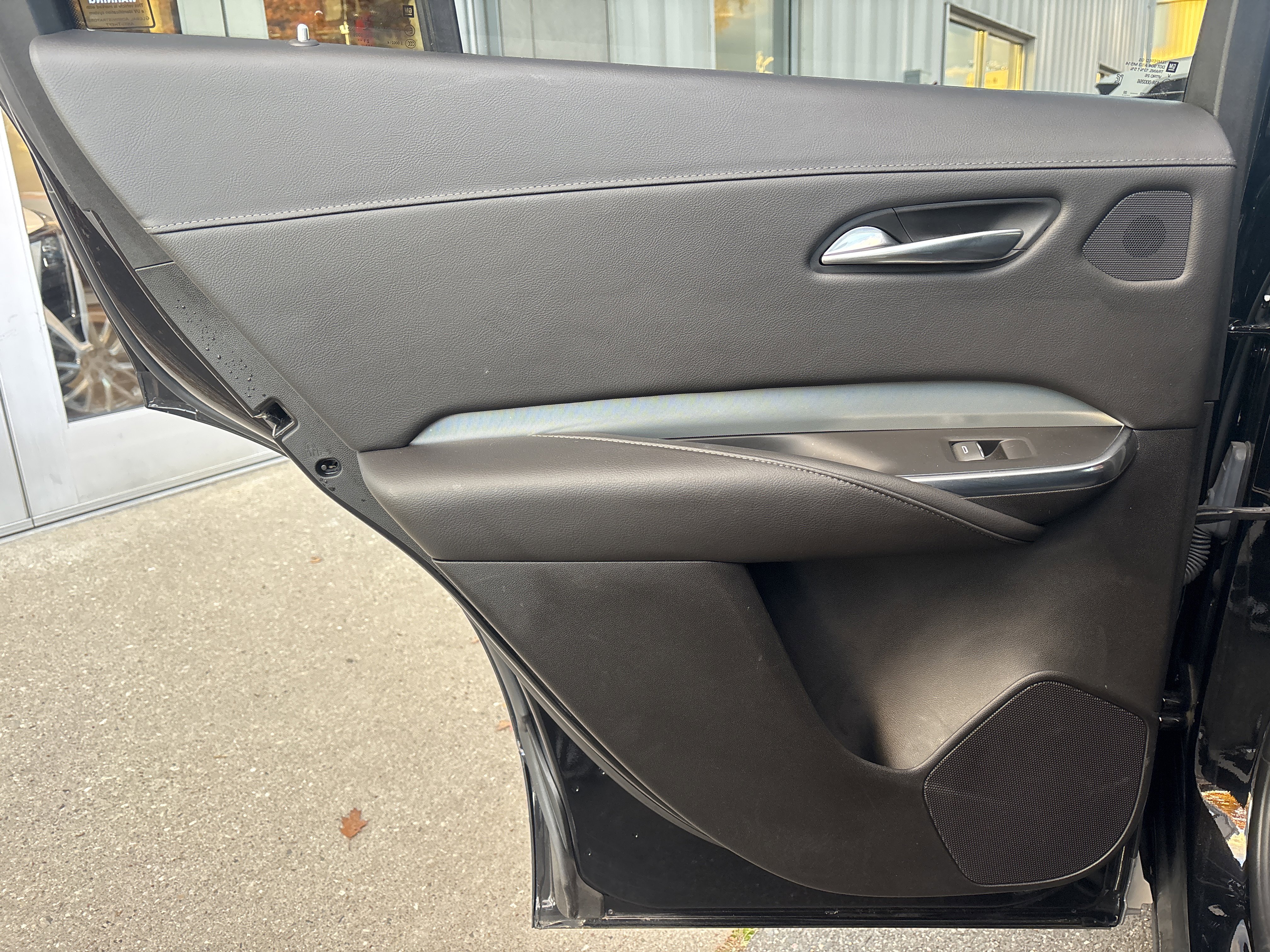 Used 2022 Cadillac XT4 Premium Luxury w/ Technology Package image 27