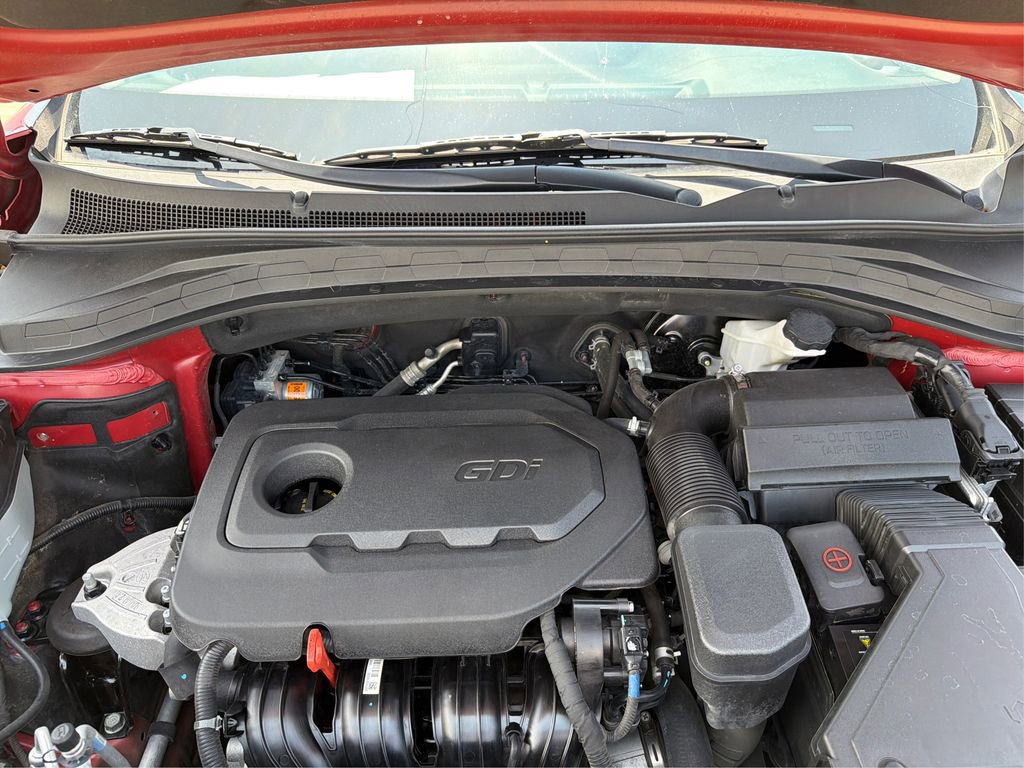 Used 2019 Hyundai Santa Fe SE image 12