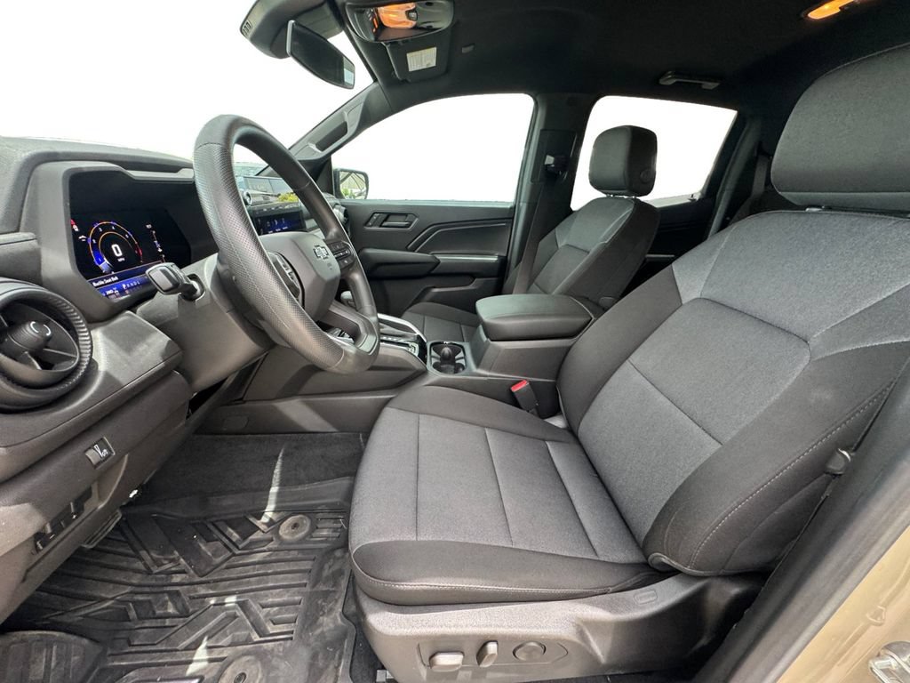 Certified 2023 Chevrolet Colorado Trail Boss w/ Technology Package AWD/4WD image 10