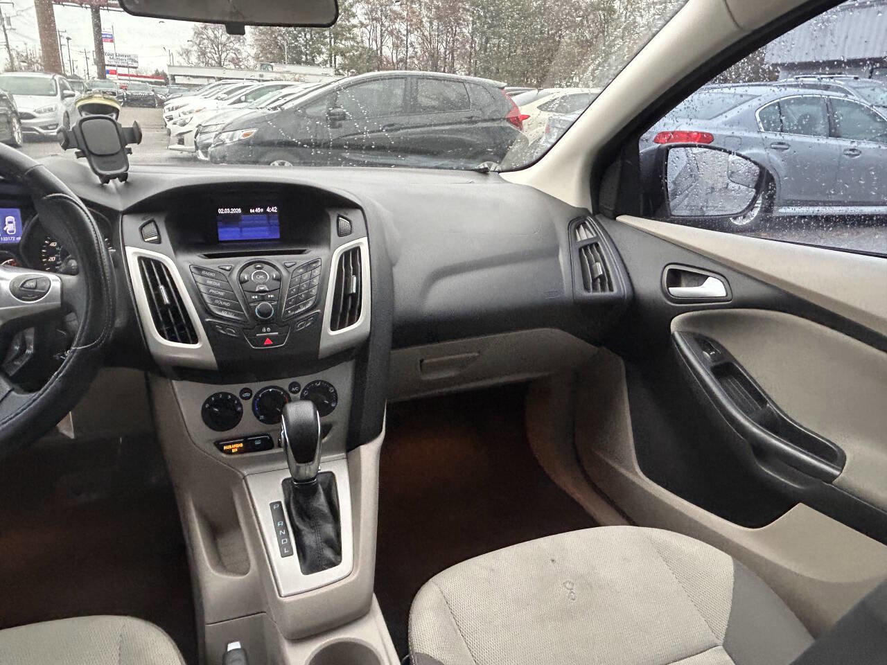 Used 2013 Ford Focus SE image 9