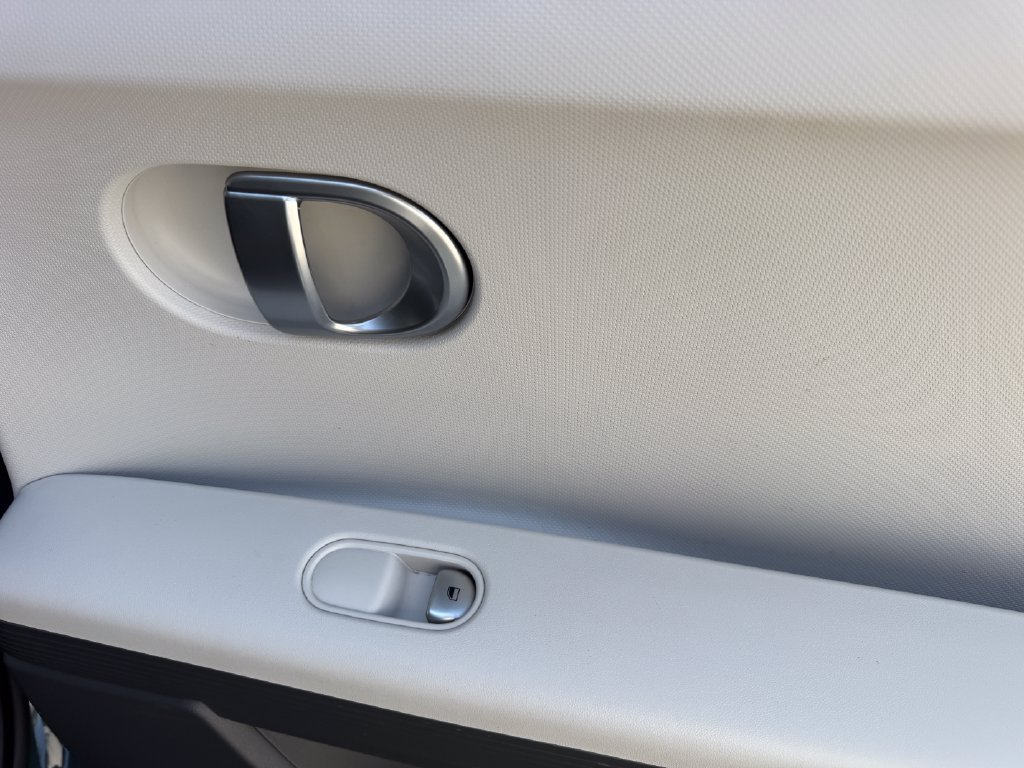 Certified 2024 Hyundai Ioniq 5 SE RWD image 15