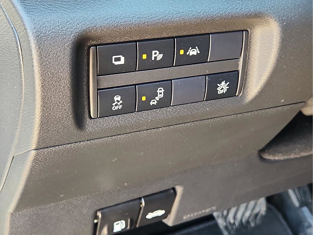 Used 2024 Nissan Kicks S image 16