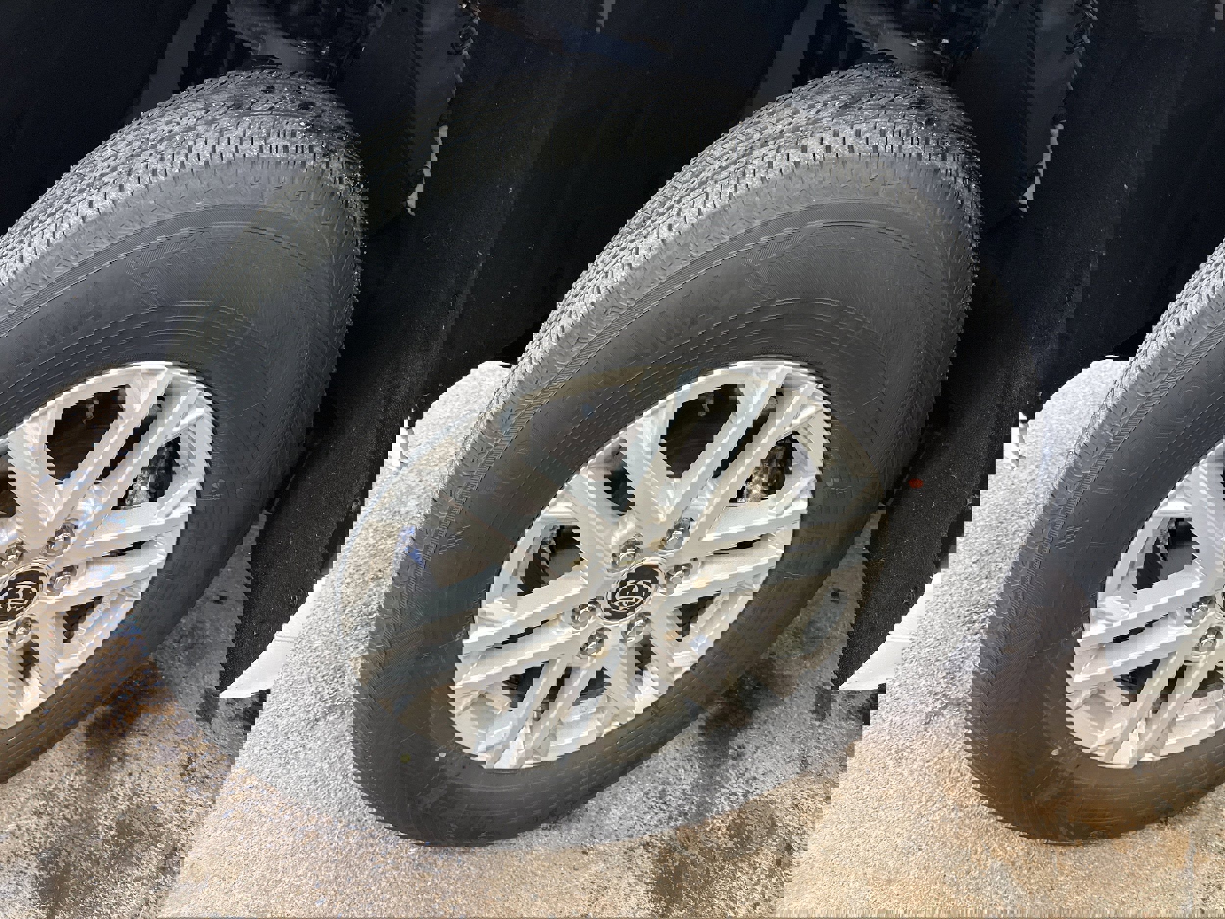 Used 2022 Toyota Tundra SR5 w/ SR5 Premium Package image 4