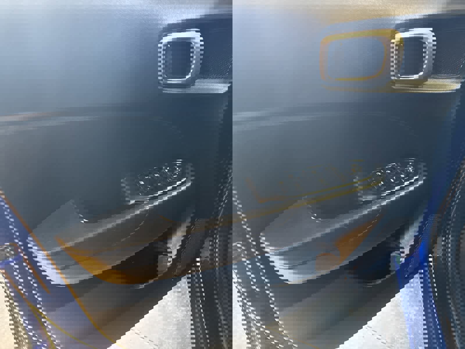 Certified 2022 Hyundai Venue SE image 16