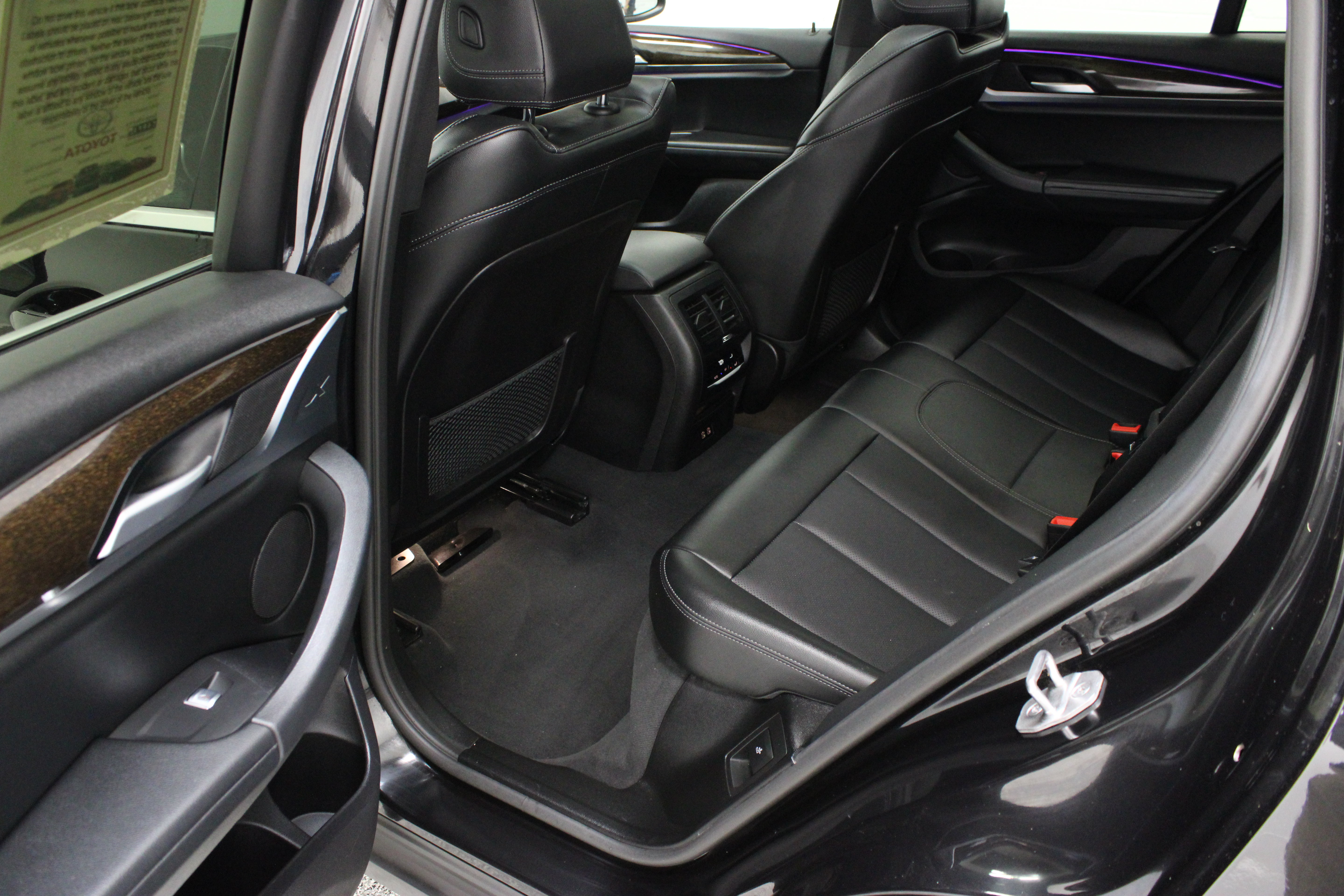 Used 2023 BMW X4 xDrive30i AWD/4WD image 31