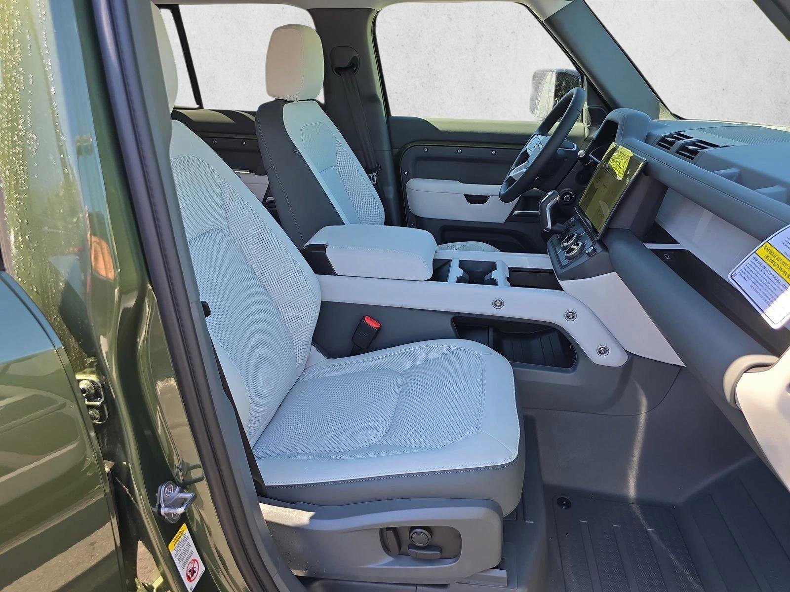 New 2026 Land Rover Defender 110 S AWD/4WD image 10