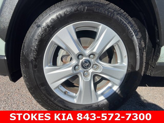 Used 2020 Toyota RAV4 XLE image 10