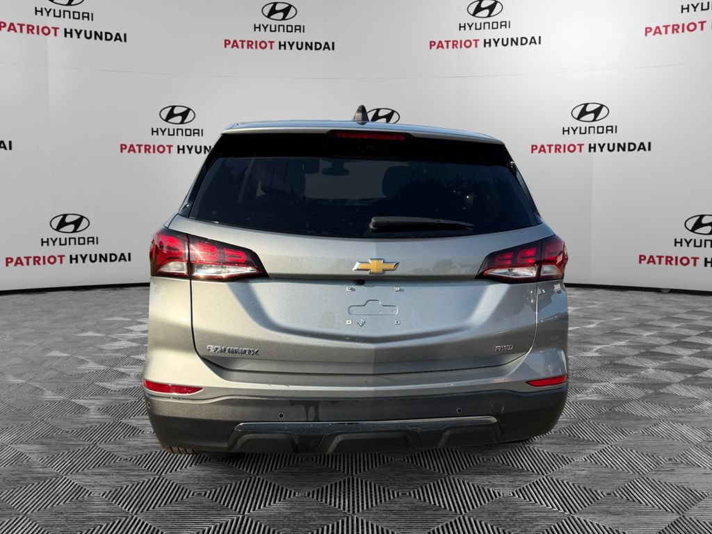 Used 2024 Chevrolet Equinox LT AWD/4WD image 4