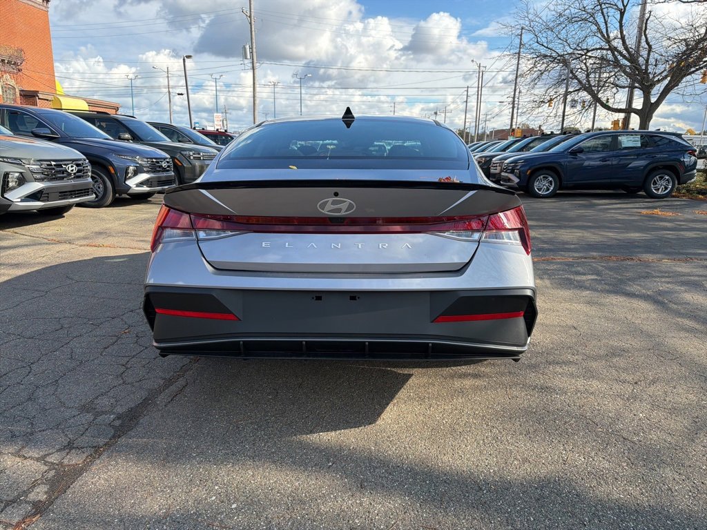 New 2026 Hyundai Elantra Sport image 6