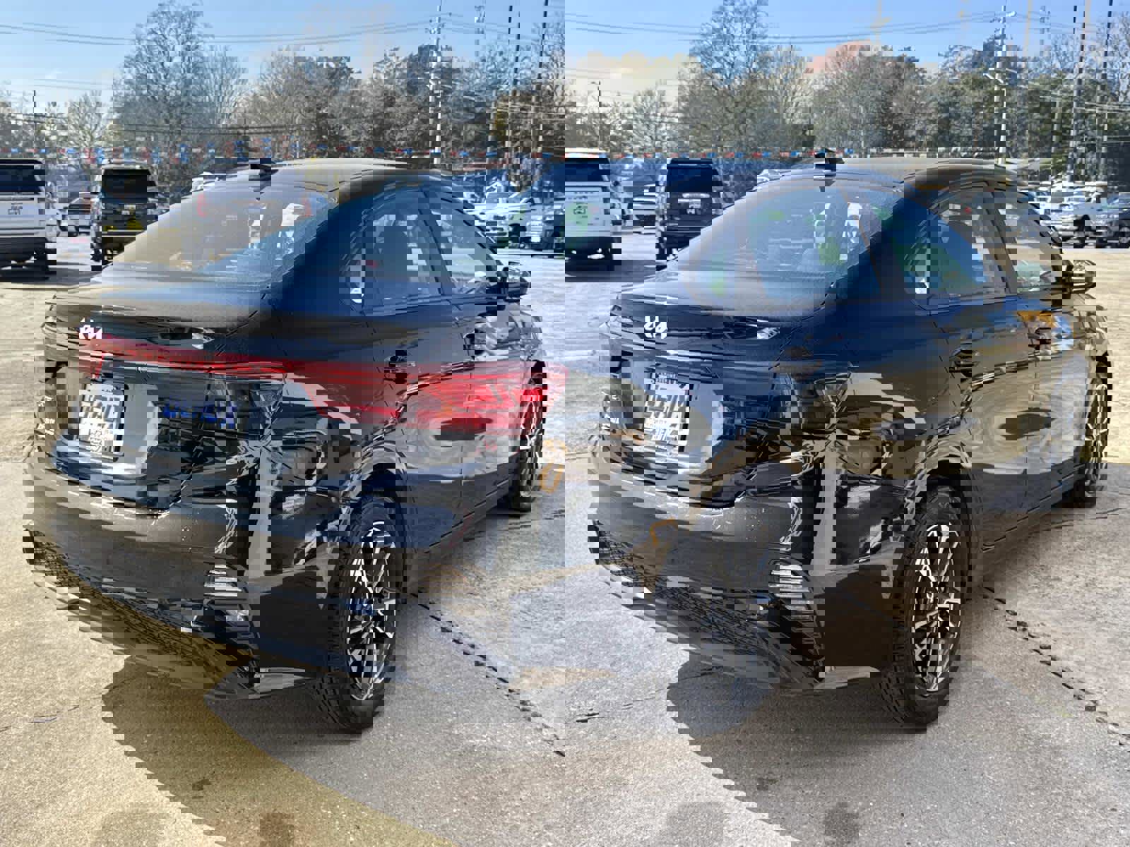 Used 2024 Kia Forte LXS image 12