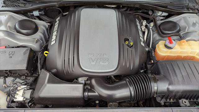 Used 2017 Dodge Challenger R/T w/ Driver Convenience Group RWD image 26