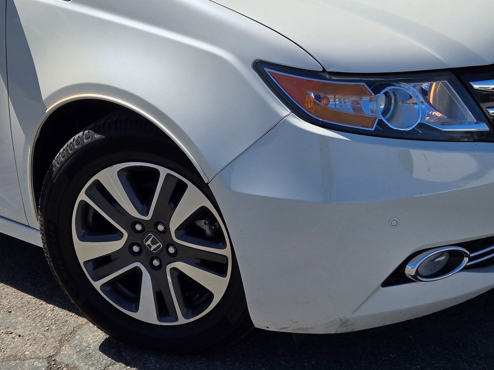 Used 2015 Honda Odyssey Touring image 9