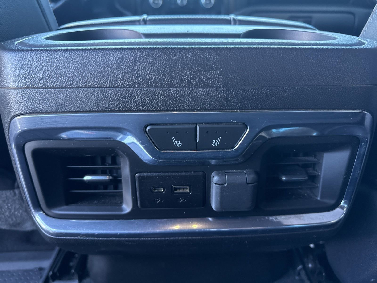 Used 2022 Chevrolet Silverado 3500 High Country w/ Z71 Off-Road Package image 16