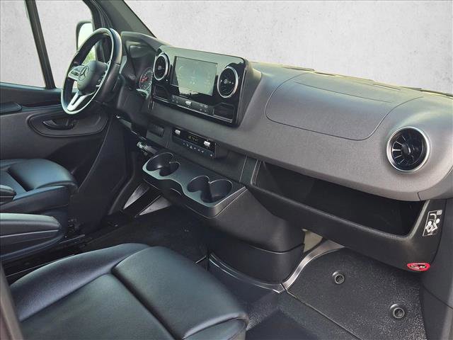 Used 2022 Mercedes-Benz Sprinter 2500 image 20