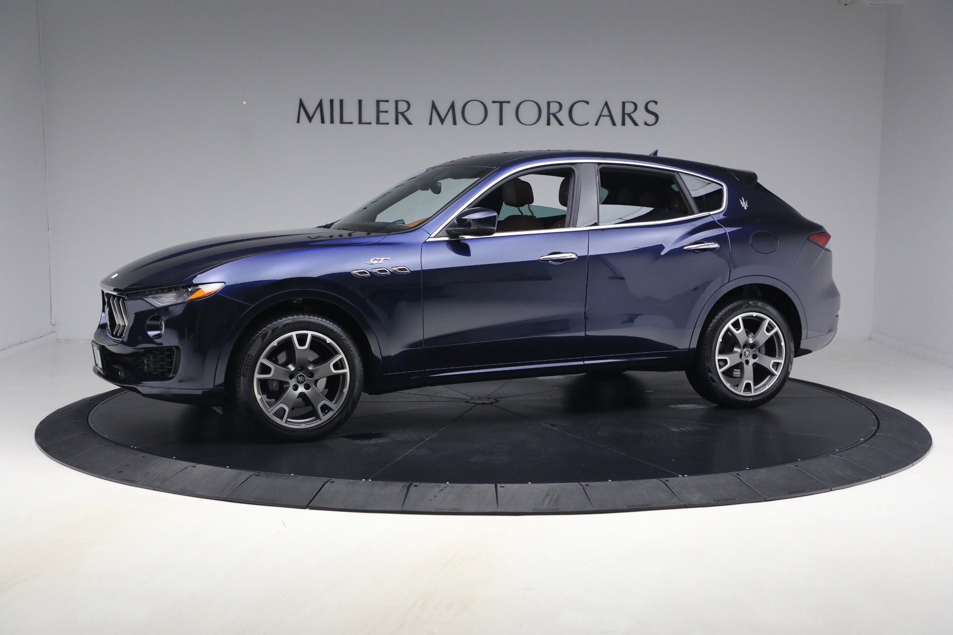 Certified 2023 Maserati Levante GT image 2