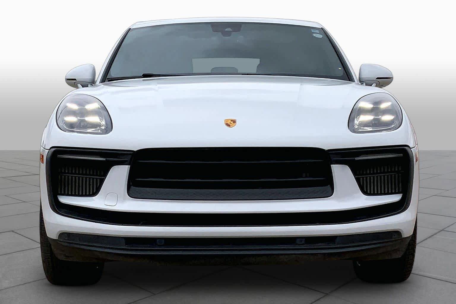 Used 2022 Porsche Macan S w/ Premium Package Plus AWD/4WD image 3