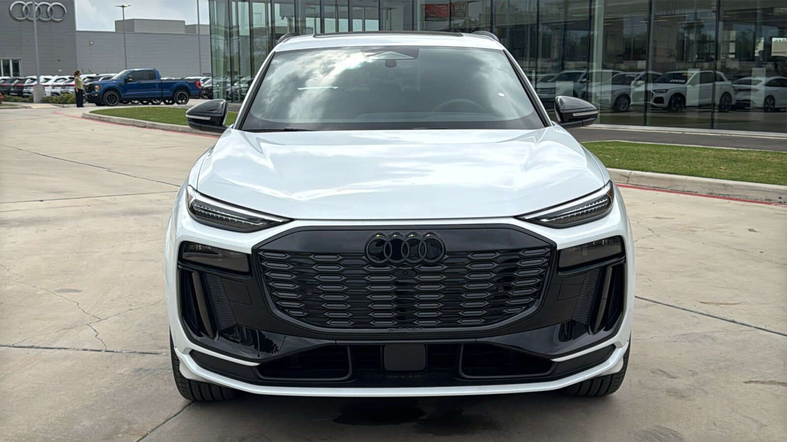 New 2027 Audi Q6 e-tron Premium Plus AWD/4WD image 2