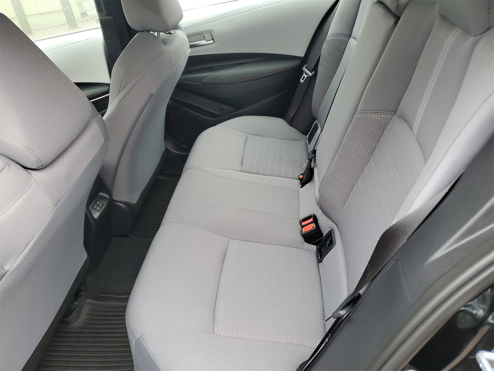 Used 2024 Toyota Corolla SE image 13