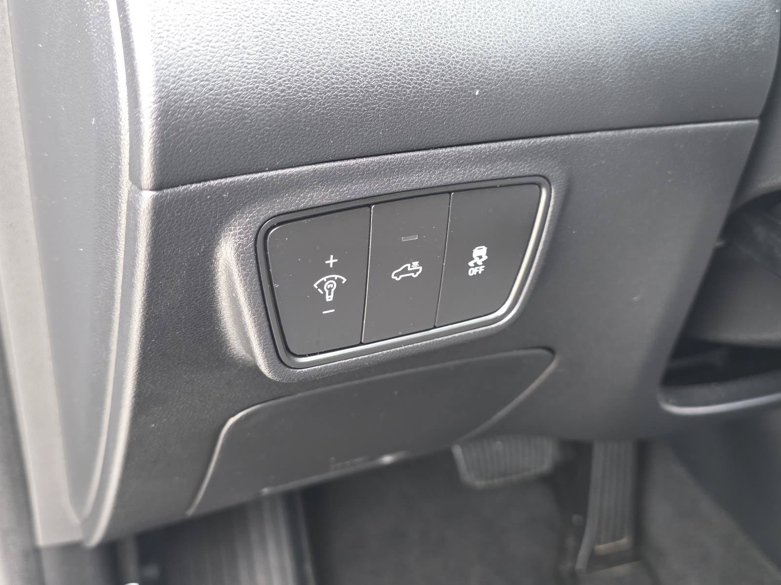 Used 2023 Hyundai Santa Cruz SEL FWD image 22