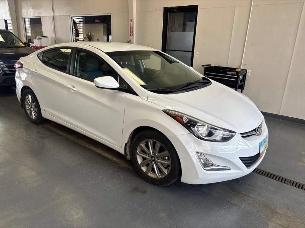 Used 2015 Hyundai Elantra SE w/ Option Group 02 FWD image 10