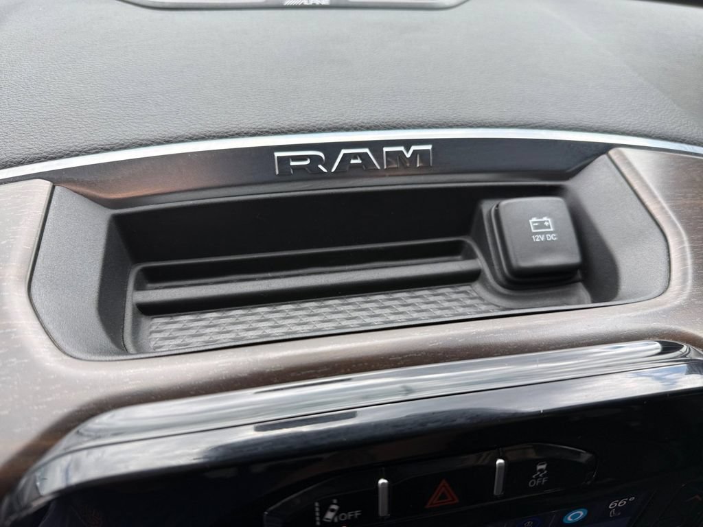 Used 2024 RAM 2500 Laramie w/ Safety Group AWD/4WD image 22