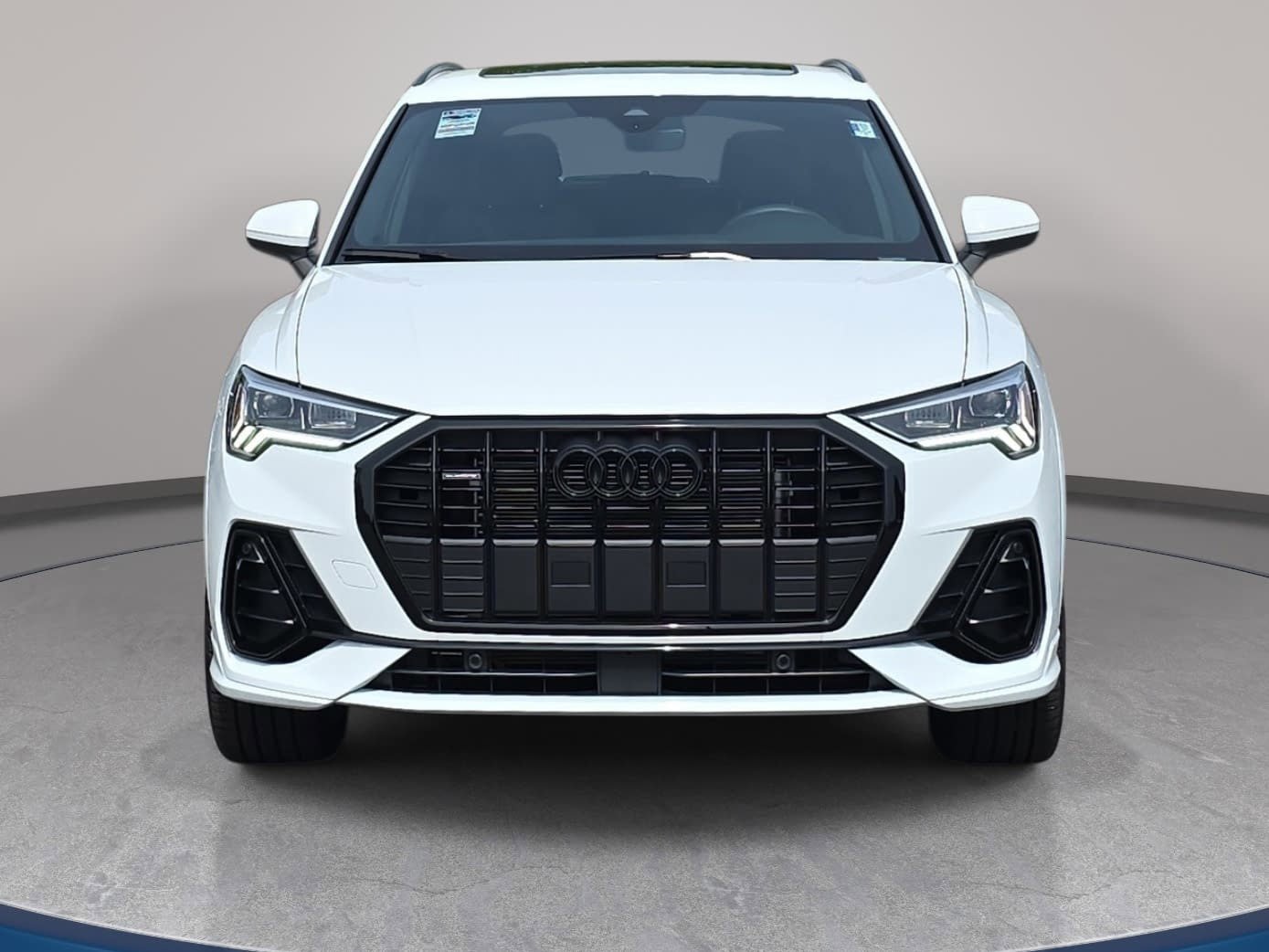 Used 2025 Audi Q3 2.0T Premium w/ Convenience Package image 2