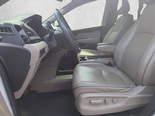Used 2023 Honda Odyssey Elite image 11