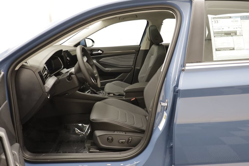 New 2026 Volkswagen Jetta SEL FWD image 6