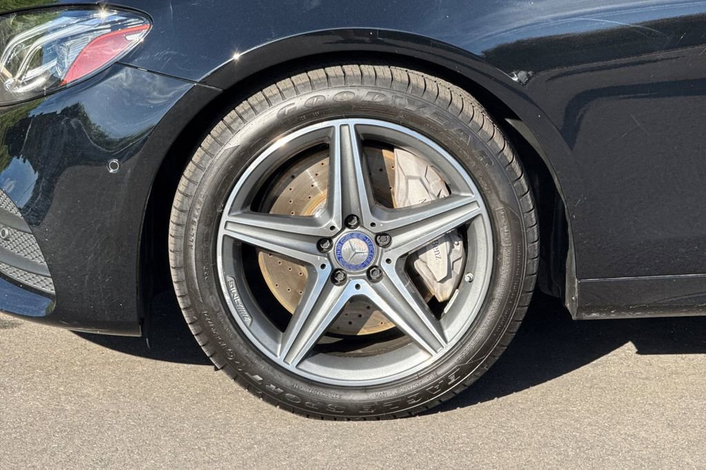 Used 2017 Mercedes-Benz E 300 image 26