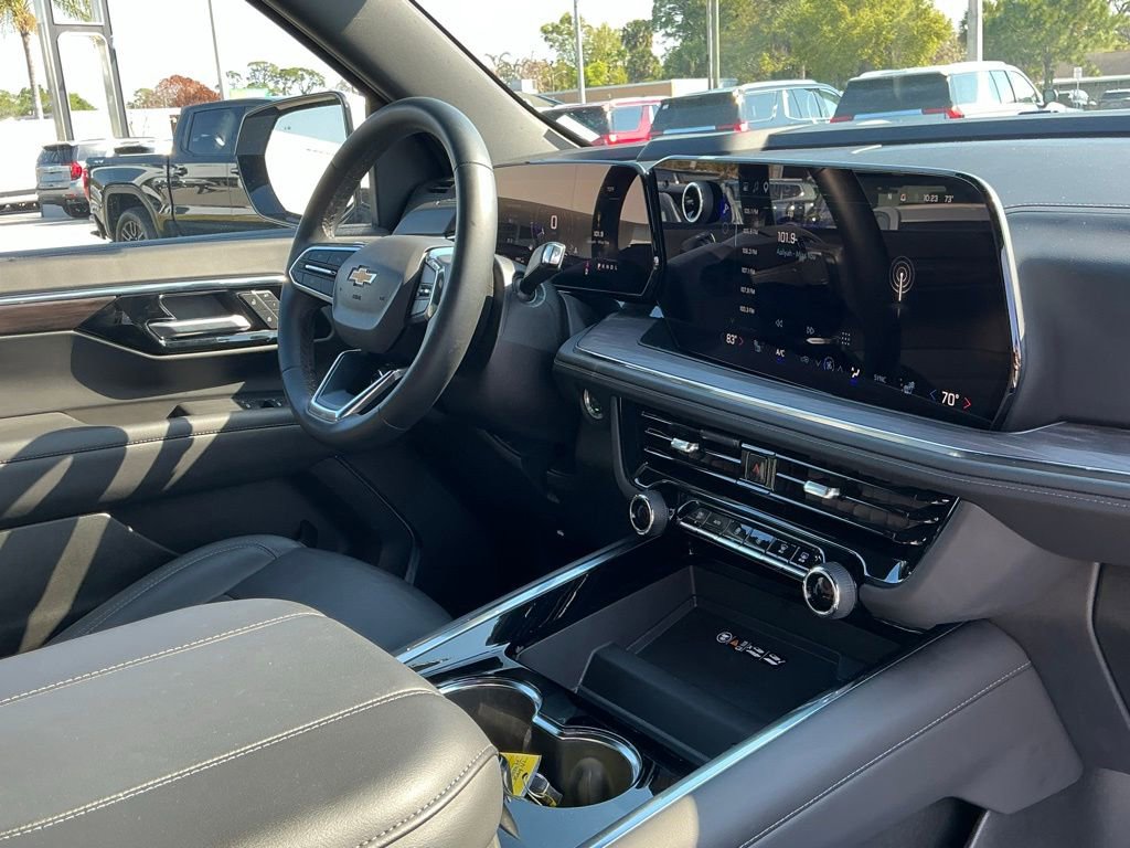 Used 2025 Chevrolet Tahoe LT image 13