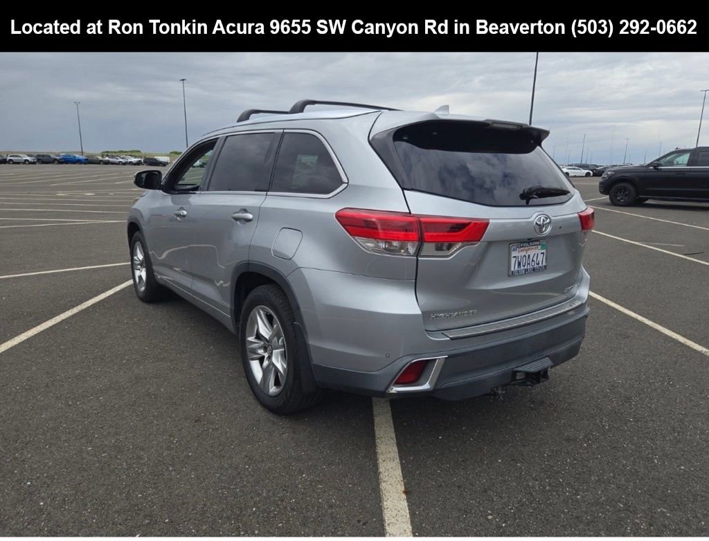 Used 2017 Toyota Highlander Limited AWD/4WD image 5