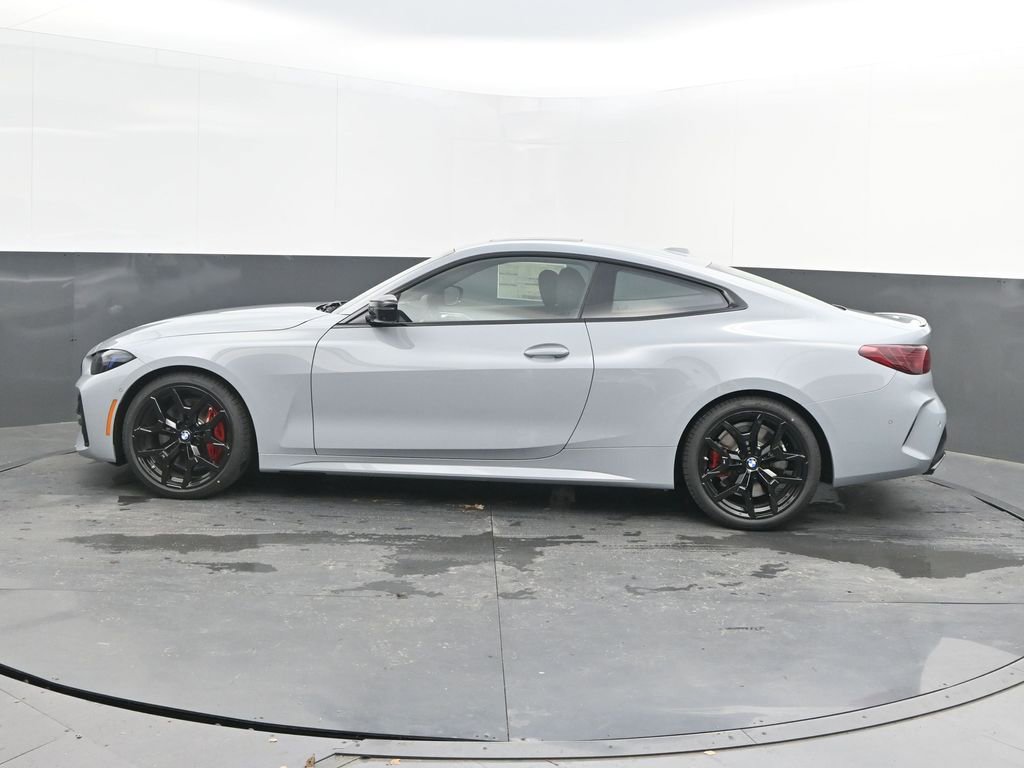 New 2026 BMW M440i Coupe w/ Premium Package RWD image 2