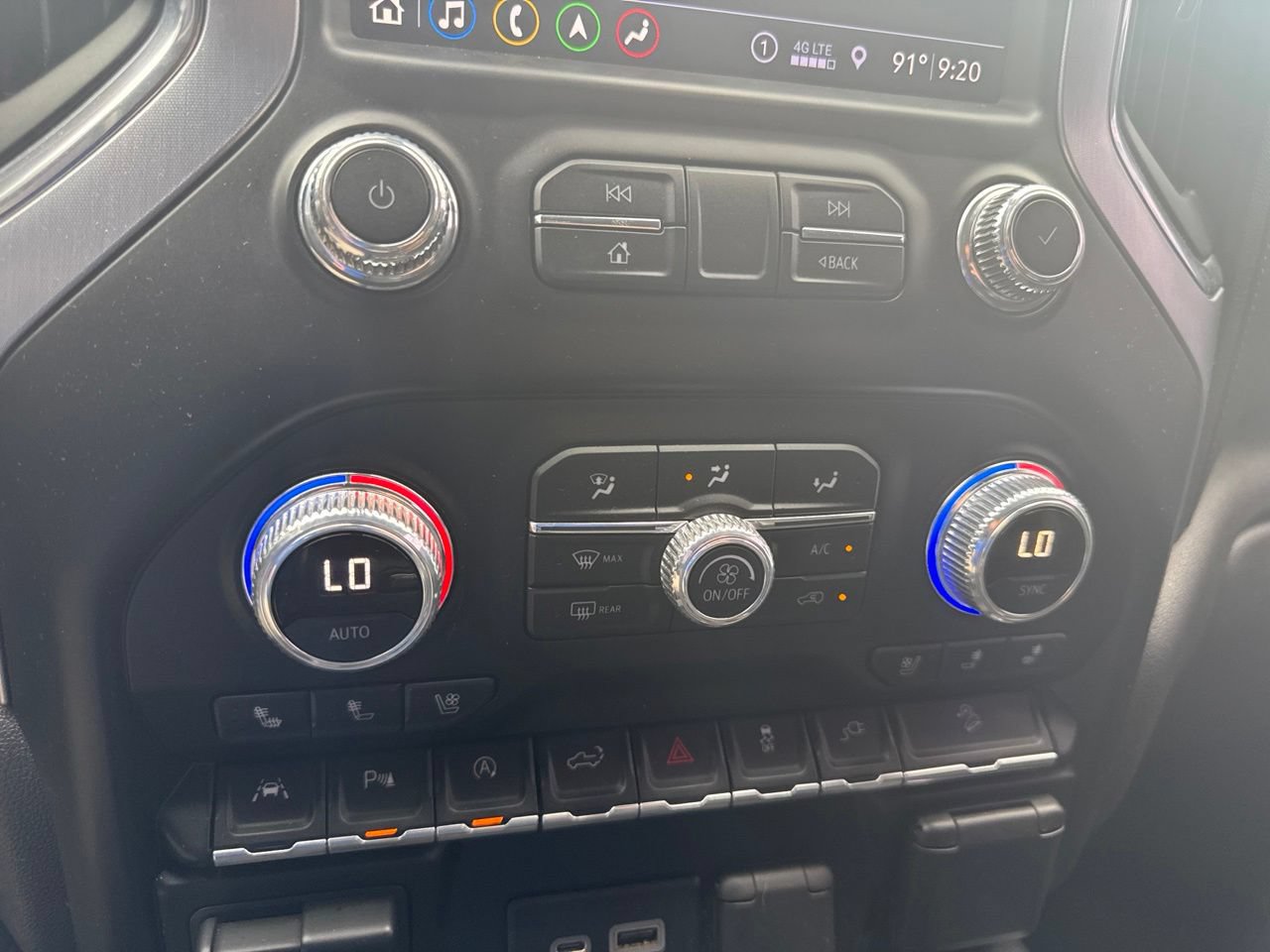Used 2019 GMC Sierra 1500 SLT w/ SLT Premium Plus Package AWD/4WD image 14