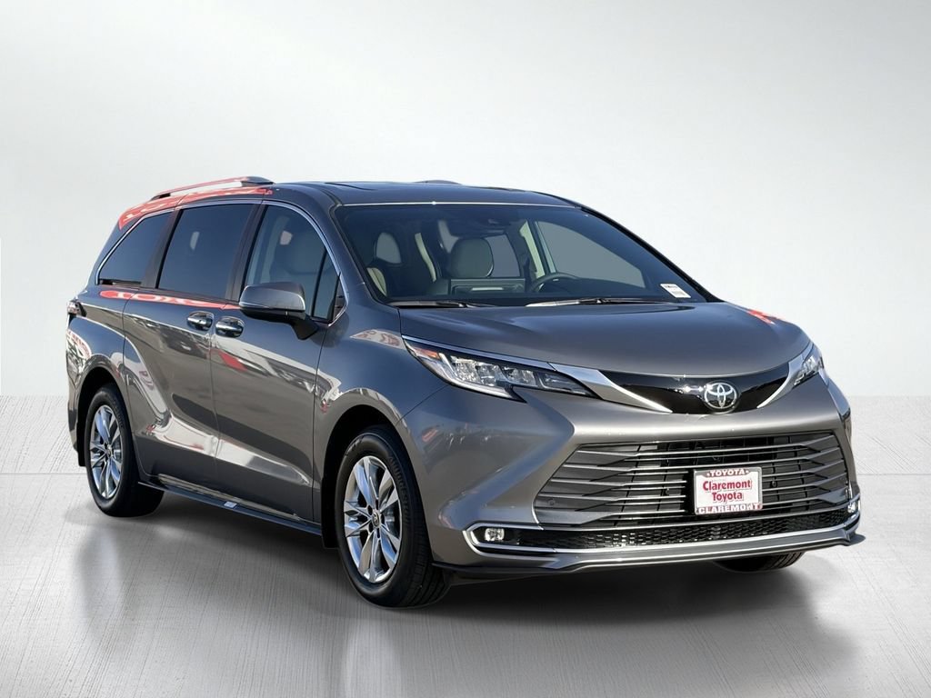 Certified 2026 Toyota Sienna Limited FWD image 12