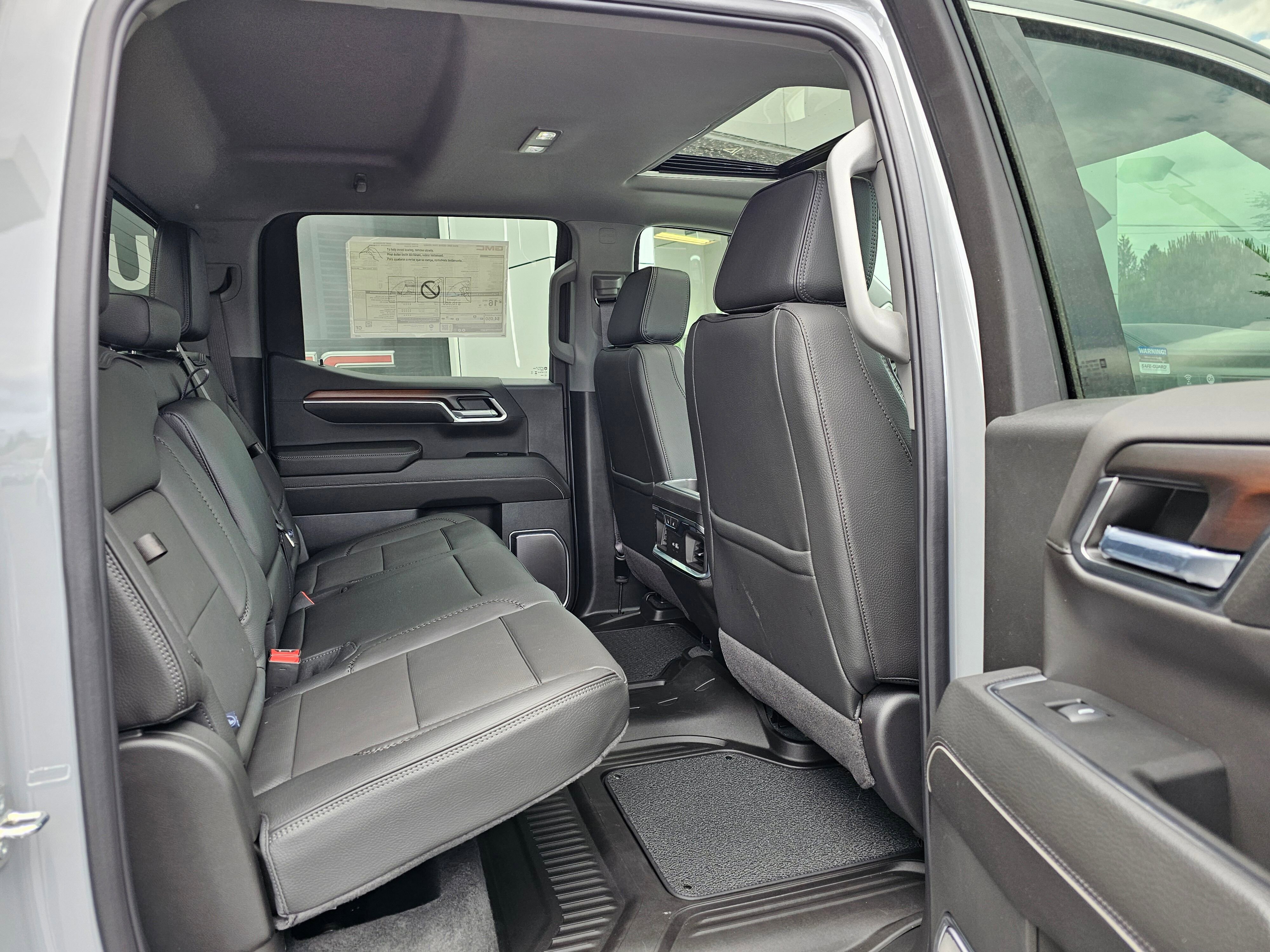 New 2024 GMC Sierra 1500 Denali AWD/4WD image 14