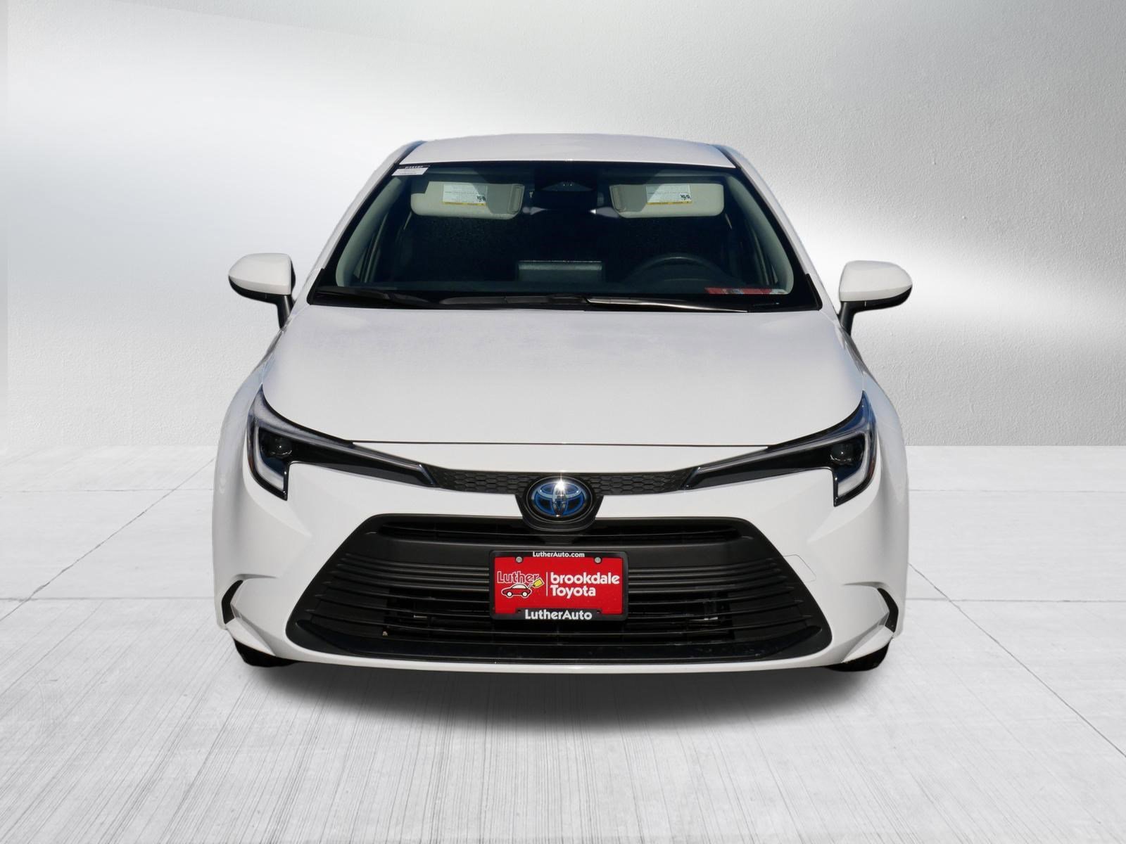 Certified 2024 Toyota Corolla LE image 2
