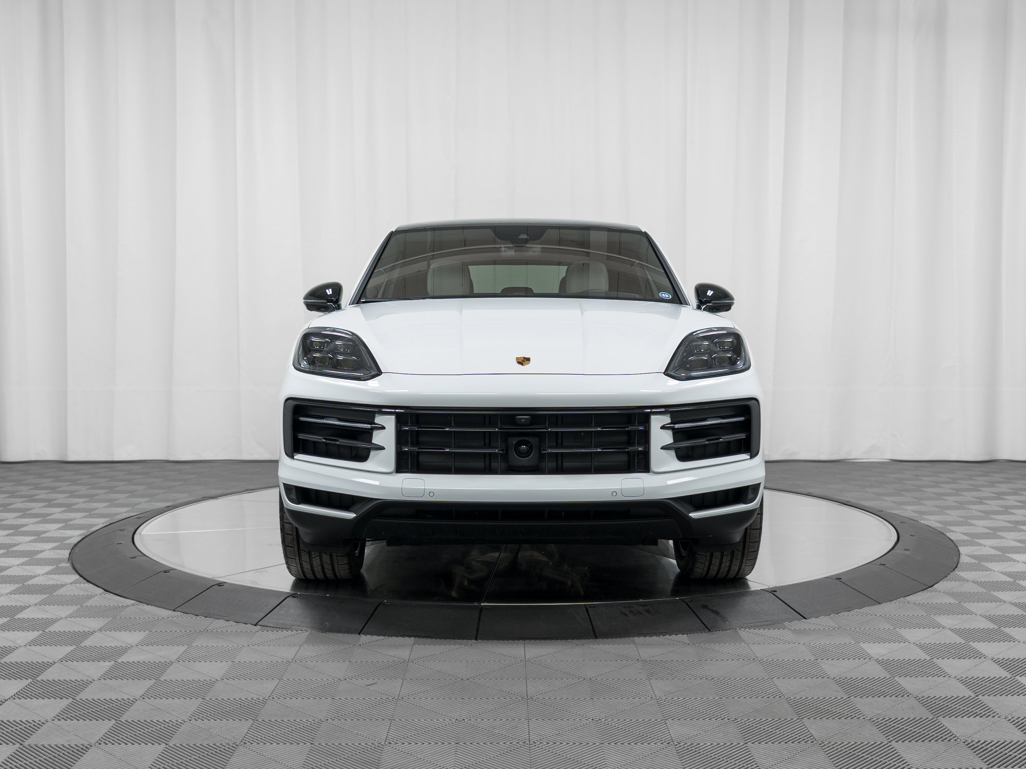 Used 2025 Porsche Cayenne S AWD/4WD image 10