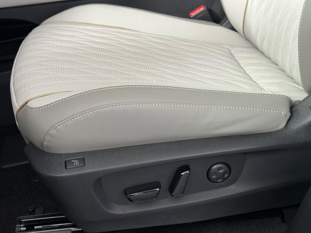 New 2026 INFINITI QX60 Autograph w/ Dark Cargo Package image 31