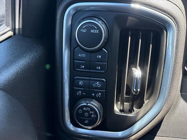 Certified 2022 Chevrolet Silverado 1500 LTZ w/ LTZ Premium Package AWD/4WD image 17