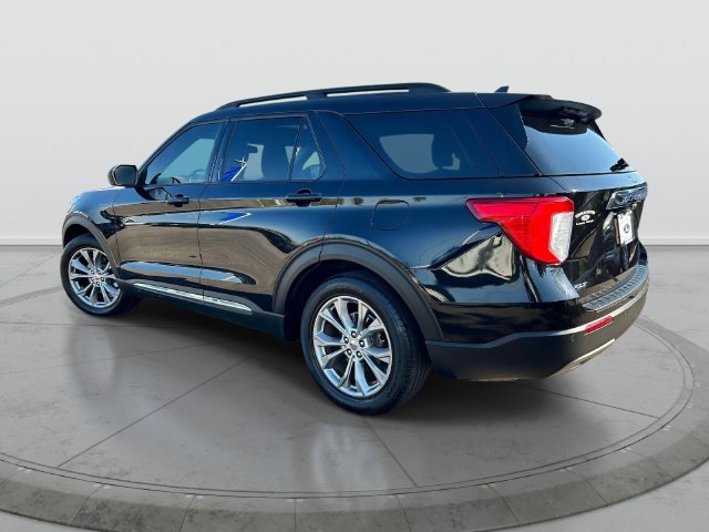 Used 2022 Ford Explorer XLT w/ Equipment Group 202A RWD image 8