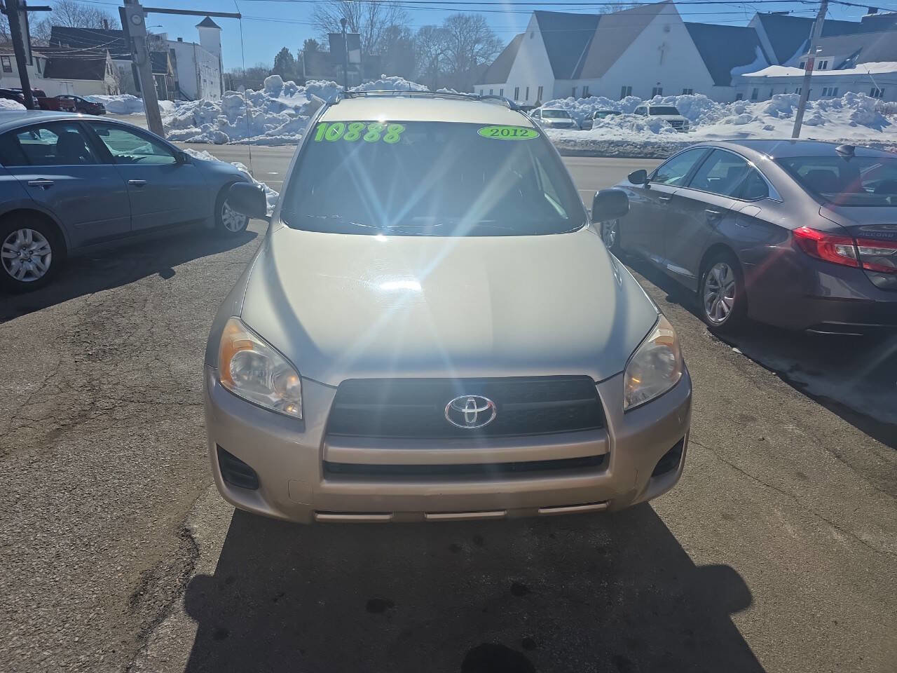 Used 2012 Toyota RAV4 Base 4x4 4dr SUV w/ Value Pkg image 2