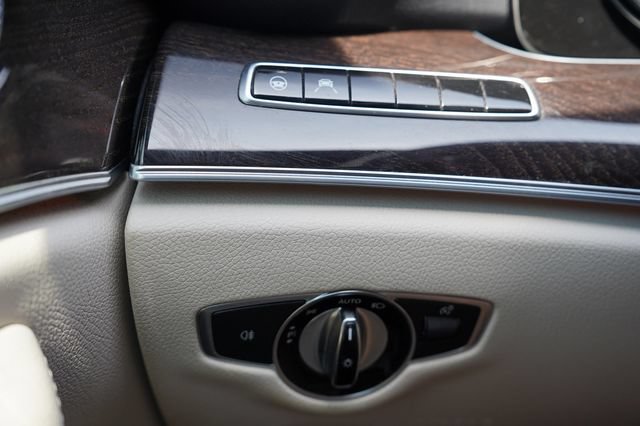 Used 2019 Mercedes-Benz E 450 4MATIC Sedan image 41
