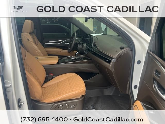 Used 2024 Cadillac Escalade Sport w/ LPO, ONYX Package AWD/4WD image 7