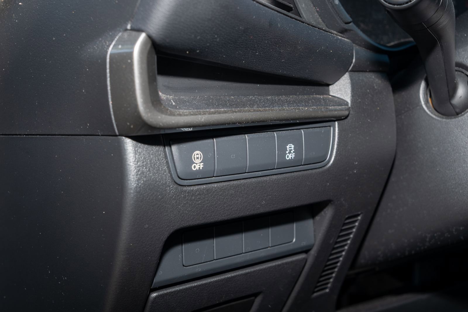 Used 2023 MAZDA MAZDA3 s image 27